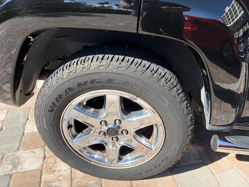 Used 2003 Jeep Liberty Limited image 15