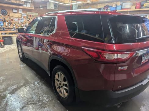 Used 2018 Chevrolet Traverse LT image 8