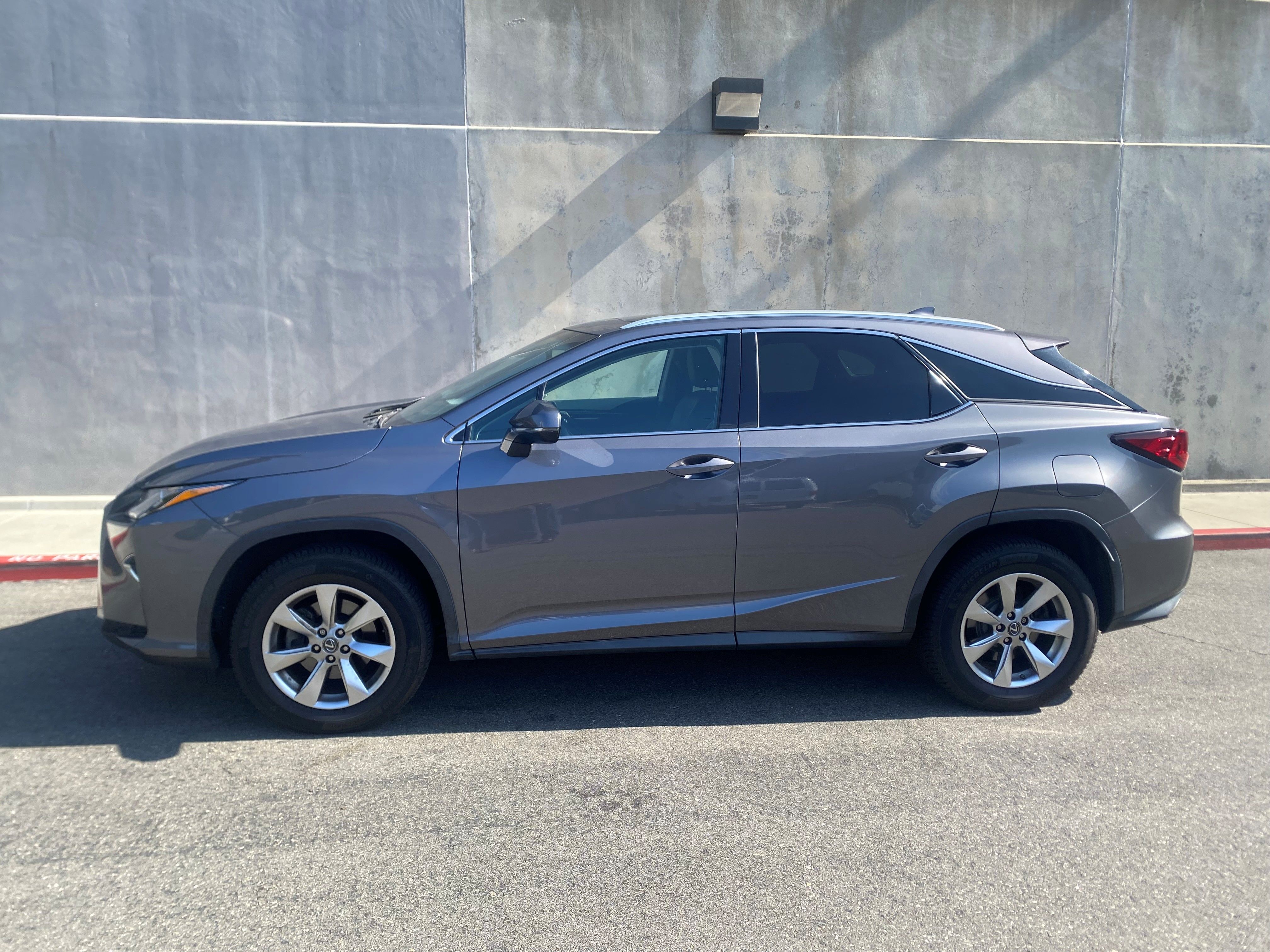 Used 2018 Lexus RX 350 FWD w/ Accessory Package image 1