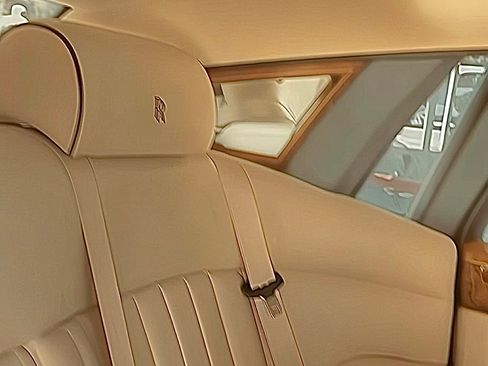 Used 2007 Rolls-Royce Phantom Sedan image 6