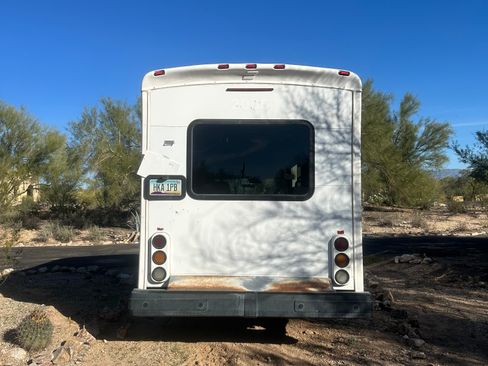 Used 2008 Ford E-350 and Econoline 350 Super Duty image 6