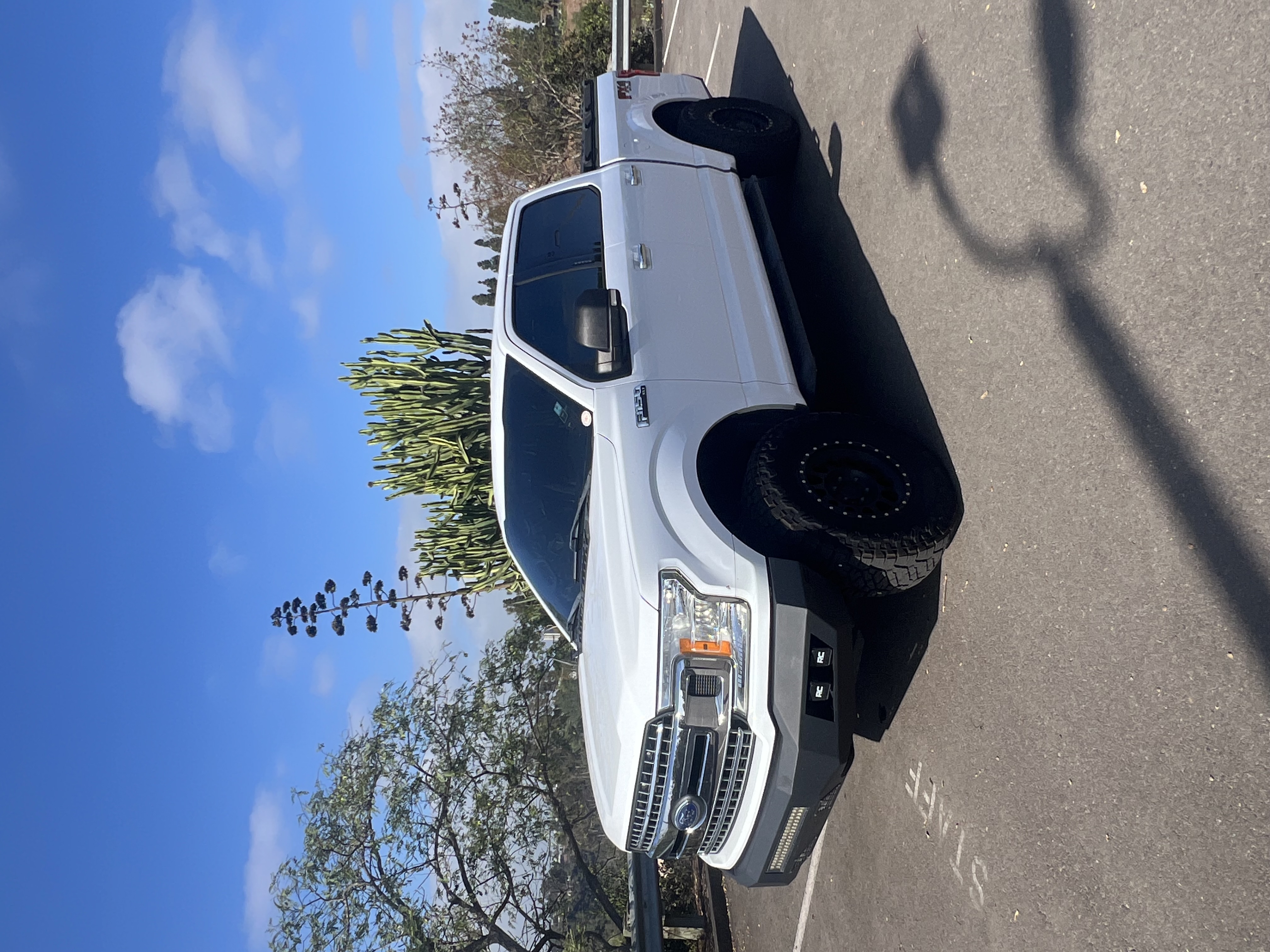 Used 2018 Ford F150 XLT w/ Equipment Group 302A Luxury AWD/4WD image 4