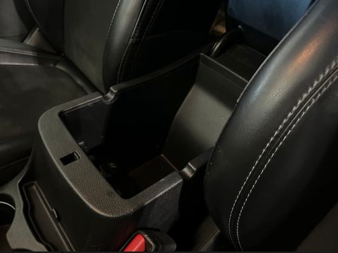 Used 2019 Jeep Cherokee Limited w/ Luxury Group image 11