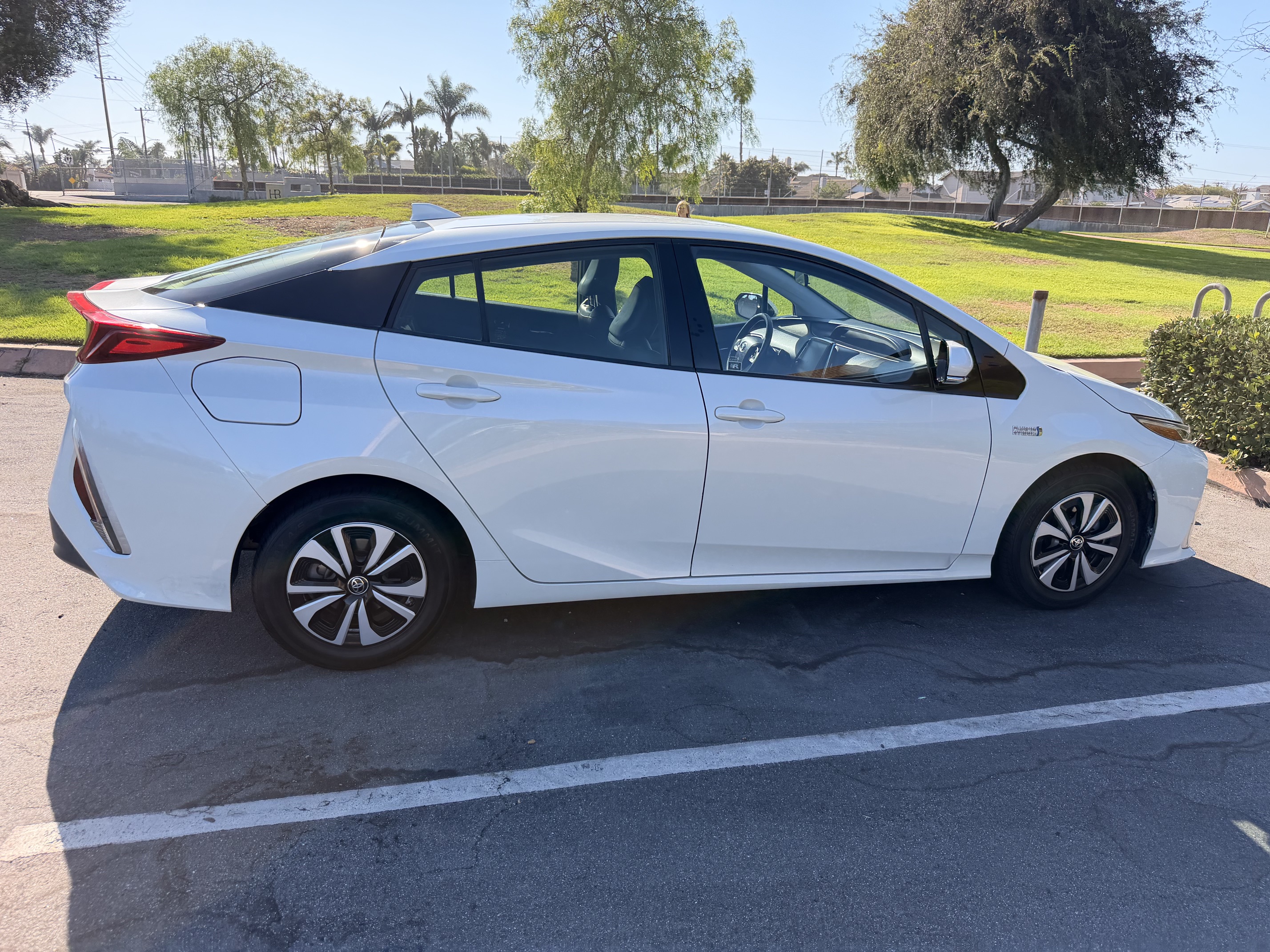 Used 2017 Toyota Prius Prime Premium w/ Carpet Mat Package FWD image 1