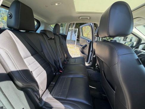 Used 2013 Ford C-MAX Energi SEL FWD image 12