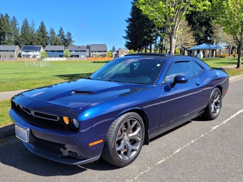 Used 2015 Dodge Challenger SXT Plus w/ Driver Convenience Group image 1