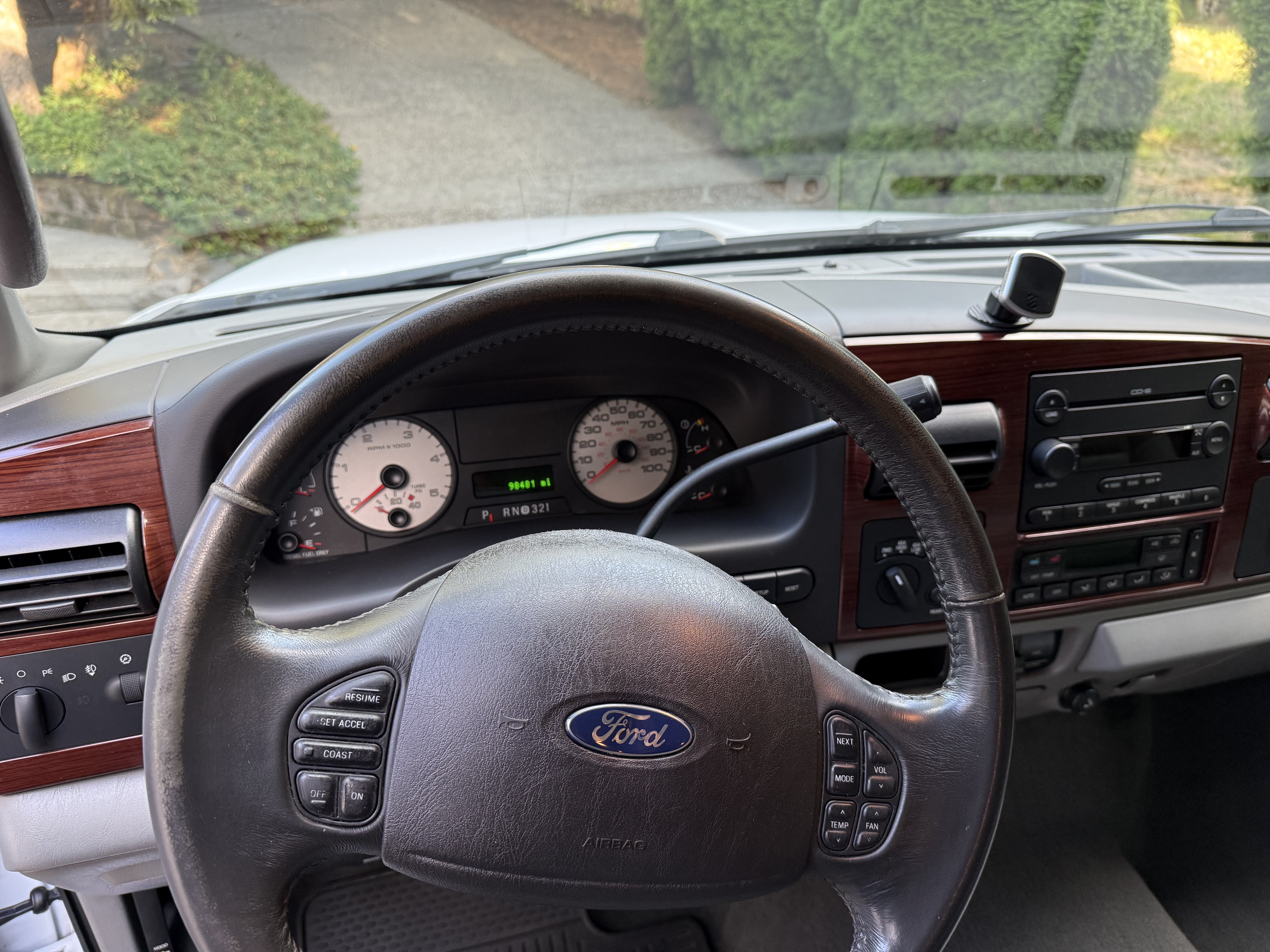 Used 2005 Ford F250 Lariat AWD/4WD image 4