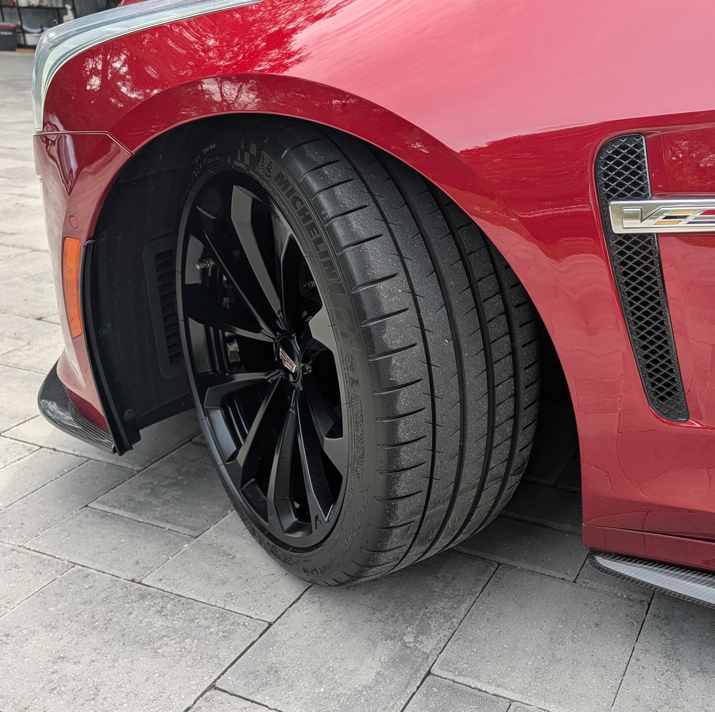 Used 2017 Cadillac CTS V w/ Luxury Package RWD image 6