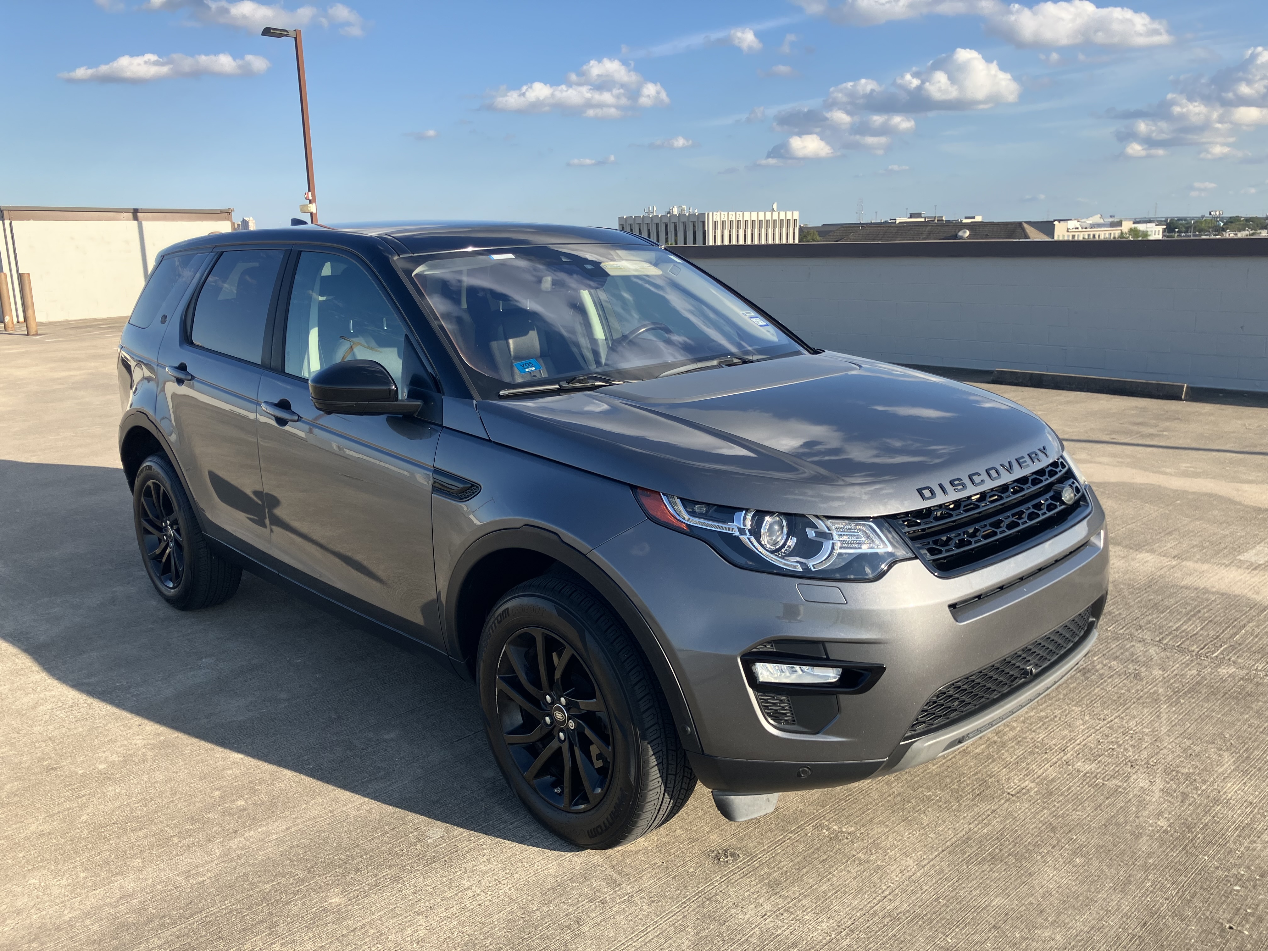 Used 2018 Land Rover Discovery Sport HSE AWD/4WD image 5