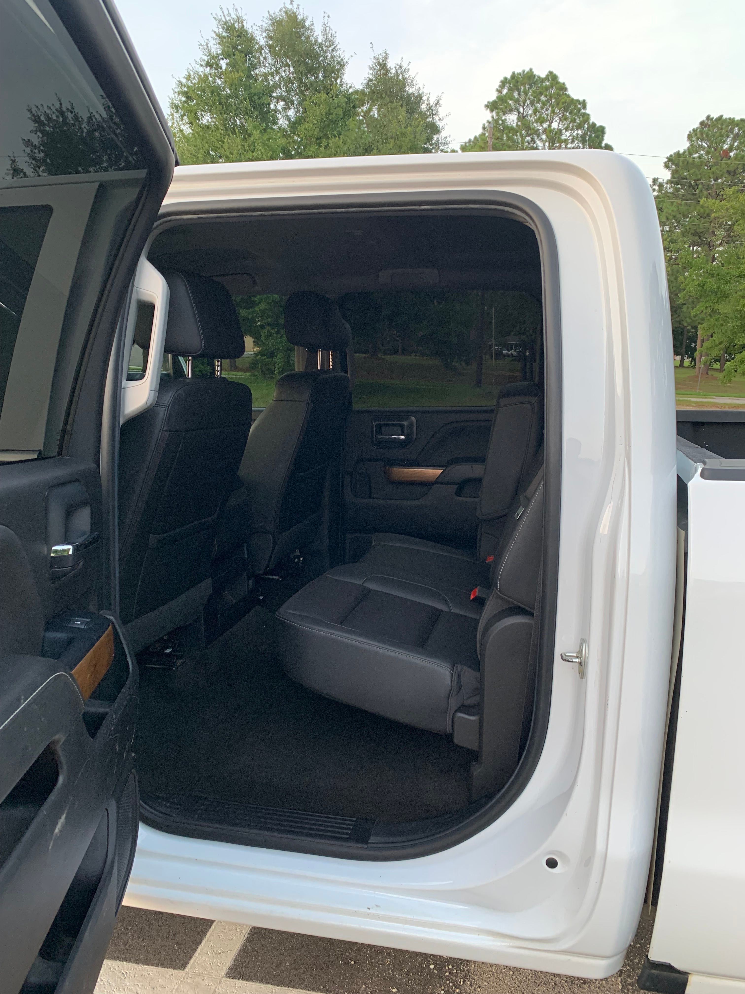 Used 2018 Chevrolet Silverado 2500 LTZ w/ Duramax Plus Package AWD/4WD image 12