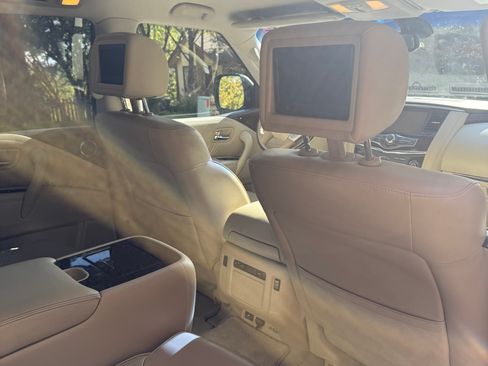 Used 2015 INFINITI QX80 4WD w/ Theater Package image 6