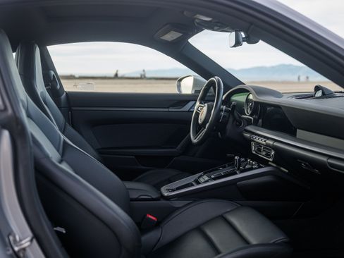 Used 2020 Porsche 911 Carrera S image 21