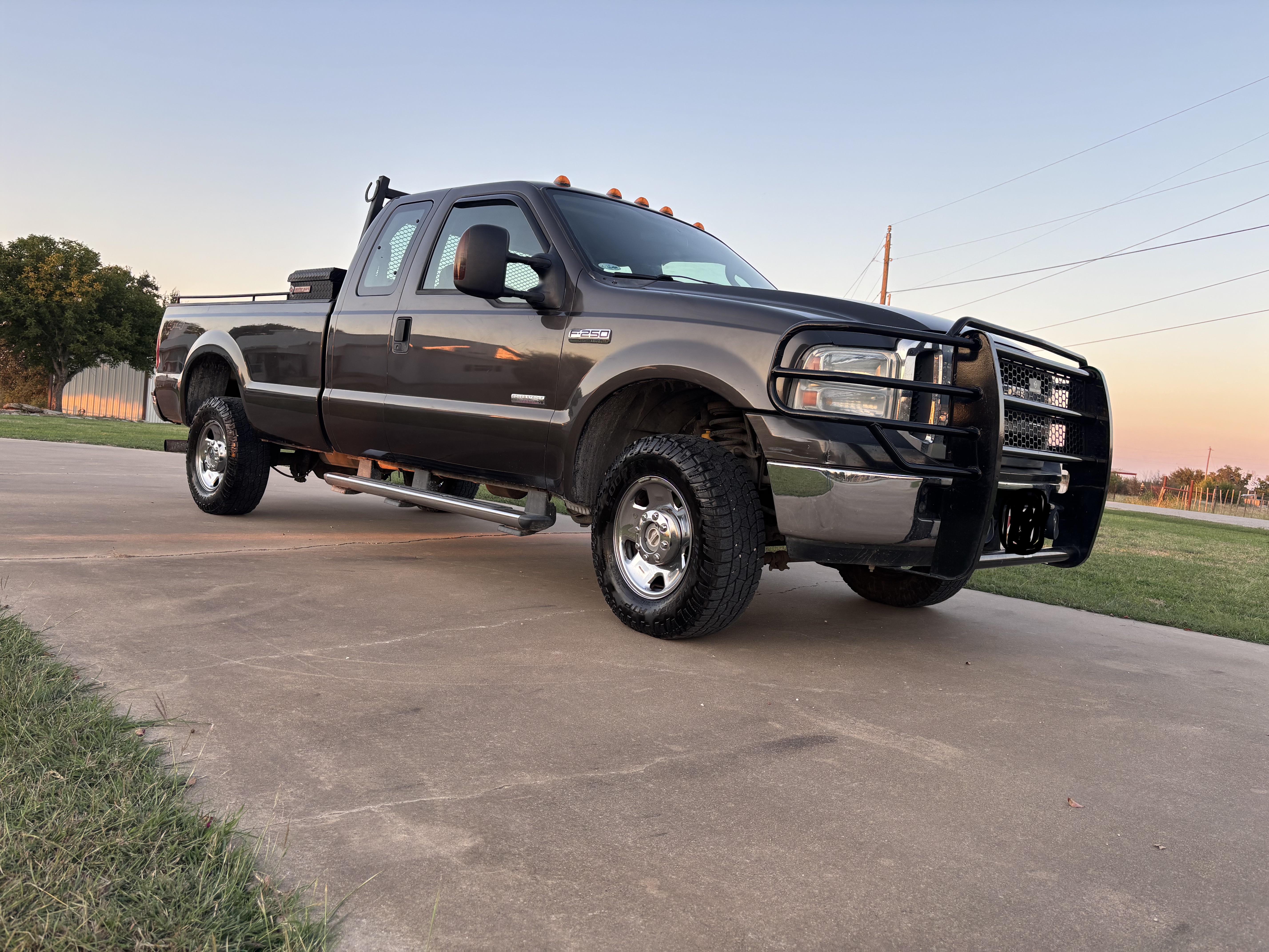 Used 2006 Ford F250 XL AWD/4WD image 4