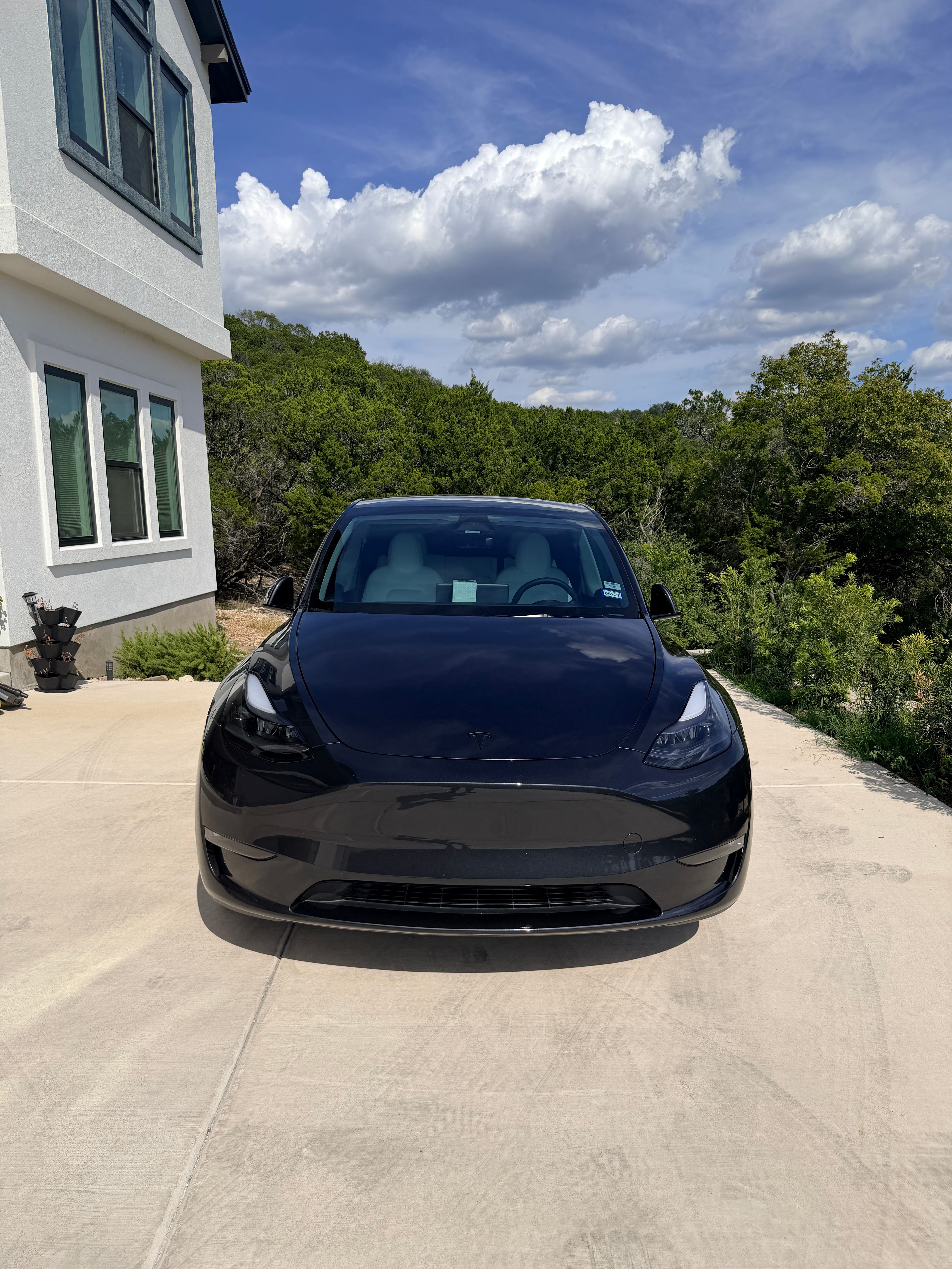 Used 2024 Tesla Model Y Long Range AWD/4WD image 4