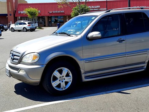 Used 2005 Mercedes-Benz ML 350 4MATIC image 4