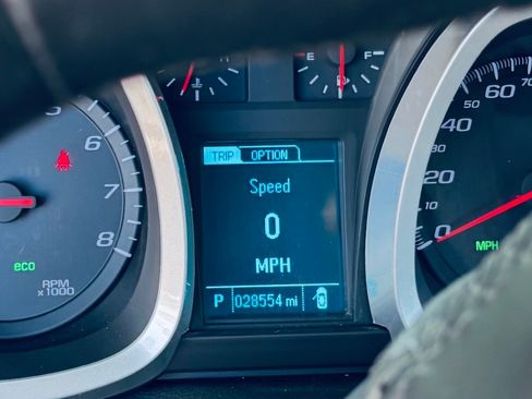 Used 2017 Chevrolet Equinox Premier w/ Enhanced Convenience Package AWD/4WD image 10