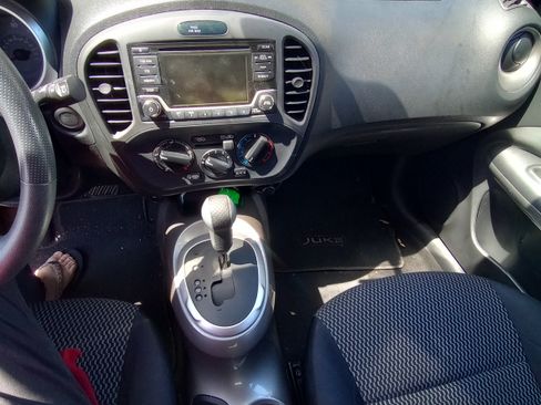 Used 2016 Nissan Juke S image 12