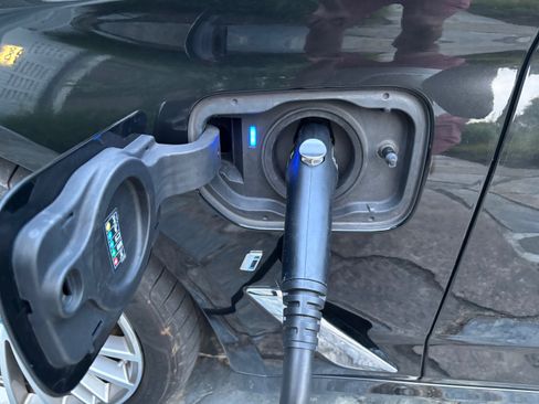 Used 2018 BMW 530e RWD image 21