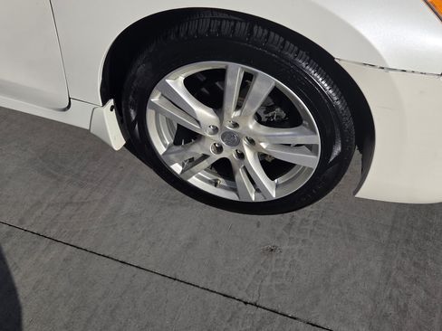 Used 2013 Nissan Altima 3.5 S image 2