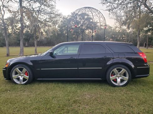 Used 2007 Dodge Magnum SRT8 w/ SRT Option Group III image 2