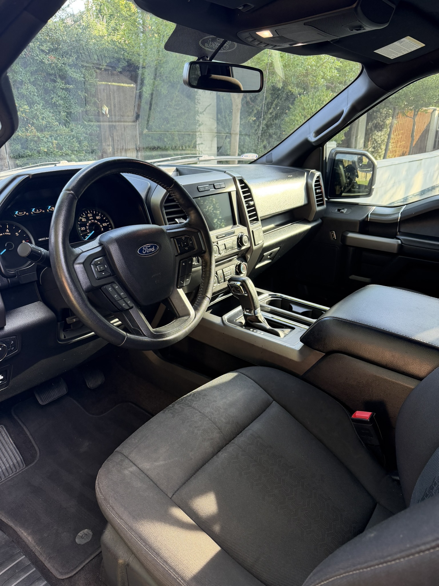 Used 2018 Ford F150 XLT w/ Equipment Group 302A Luxury AWD/4WD image 14