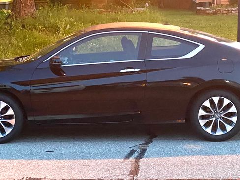 Used 2015 Honda Accord EX-L image 1
