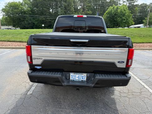 Used 2018 Ford F150 Platinum w/ Equipment Group 701A Luxury AWD/4WD image 8