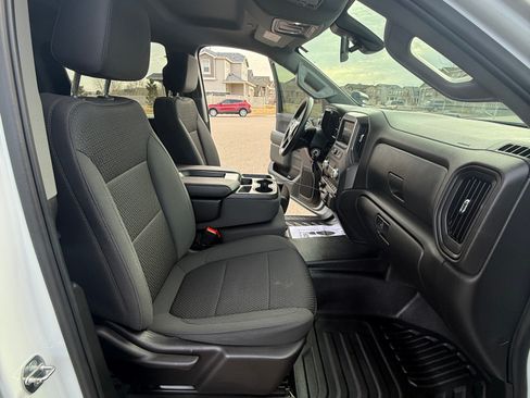 Used 2023 GMC Sierra 2500 Pro w/ Convenience Package image 14