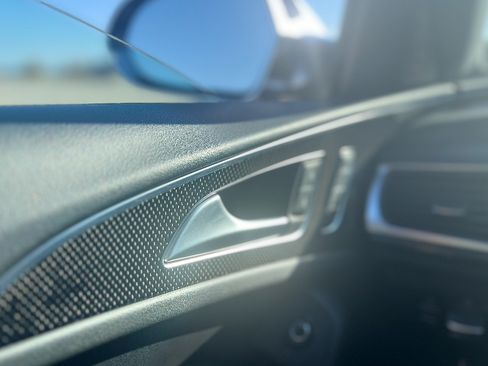 Used 2013 Audi S6 Prestige w/ Innovation Pkg image 10