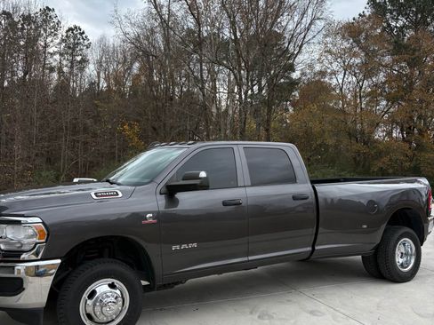 Used 2020 RAM 3500 Tradesman image 1