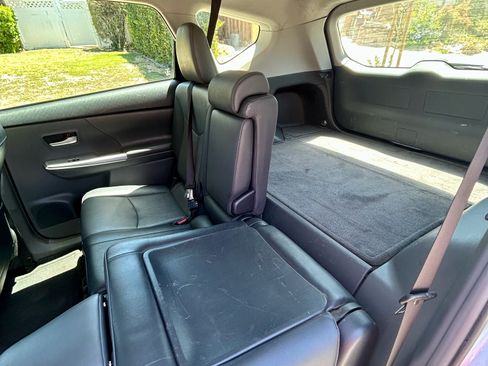 Used 2013 Toyota Prius V Five FWD image 12