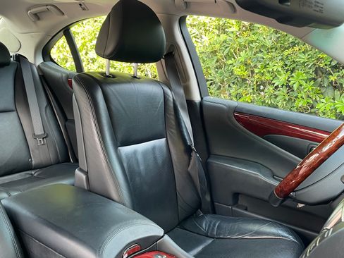 Used 2008 Lexus LS 460 image 11