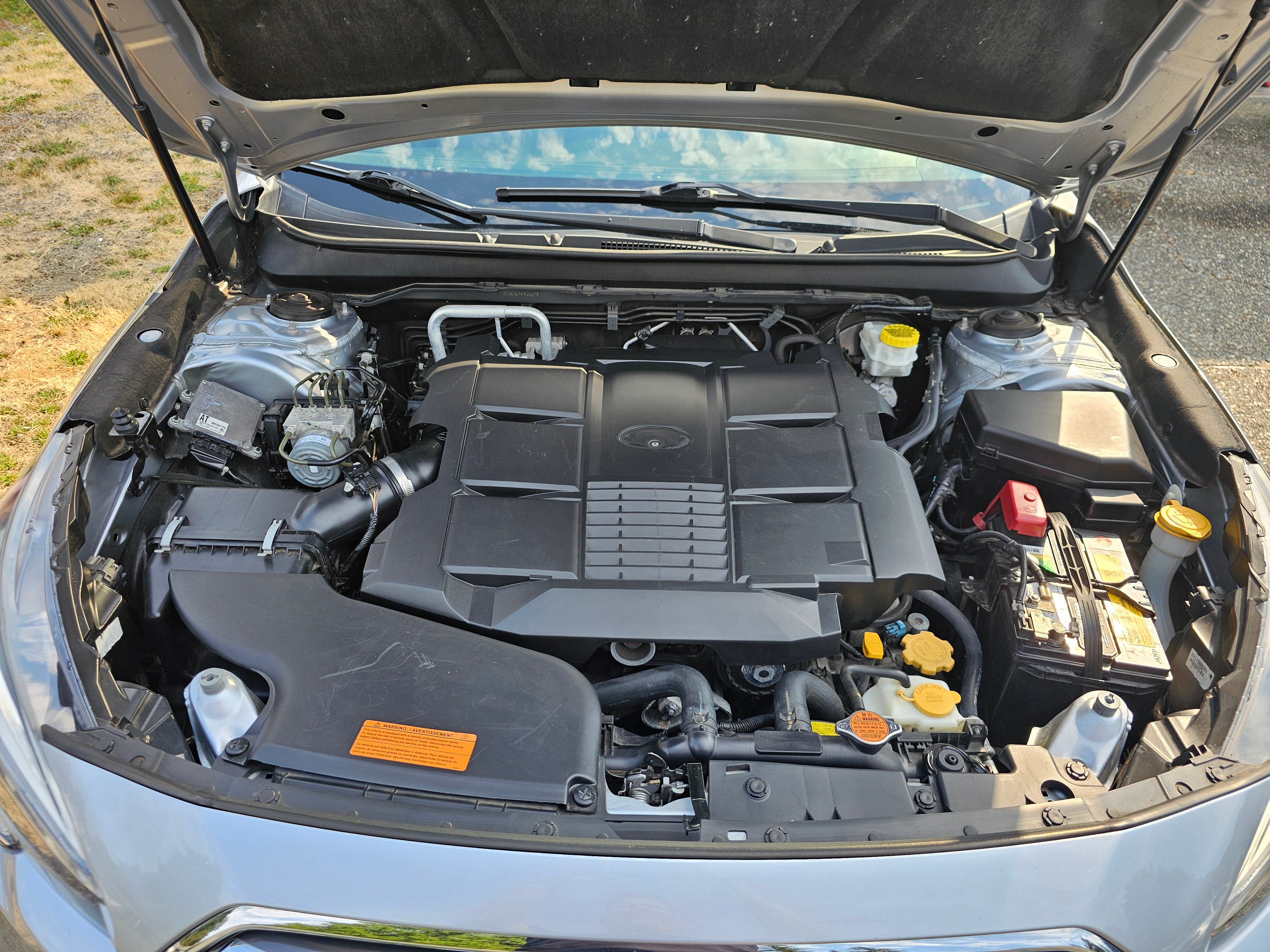 Used 2018 Subaru Outback 3.6R Limited AWD/4WD image 11