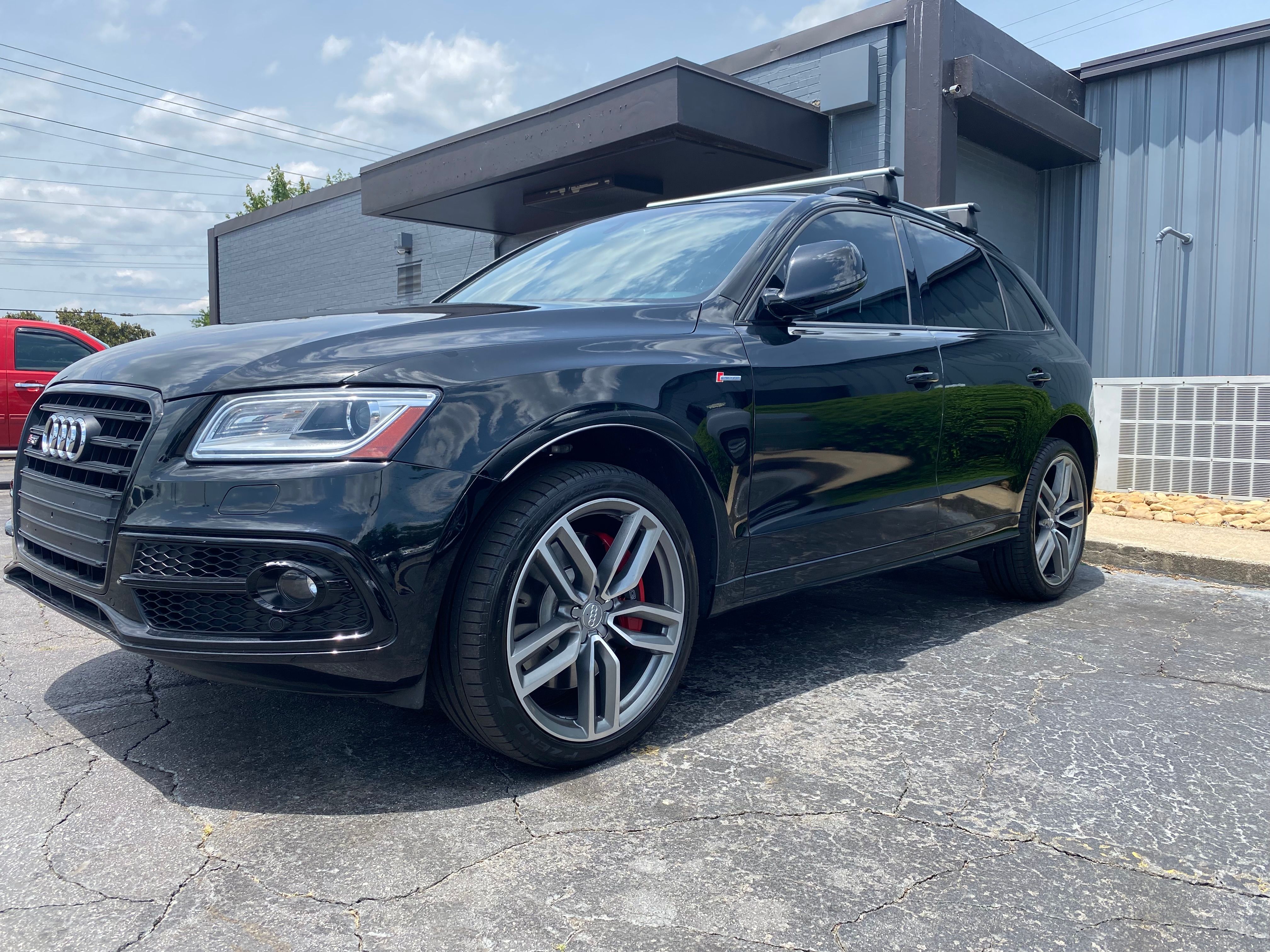 Used 2016 Audi SQ5 Premium Plus w/ Technology Package AWD/4WD image 2