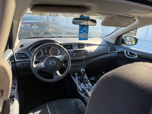 Used 2017 Nissan Sentra SV w/ Style Package image 13