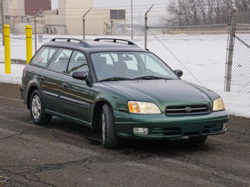 Used 2000 Subaru Legacy L image 4