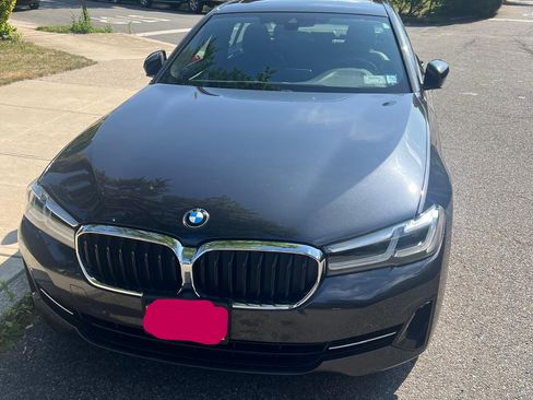 Used 2021 BMW 530i xDrive w/ Convenience Package image 6