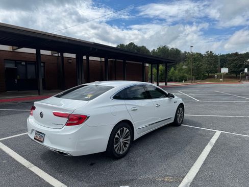 Used 2019 Buick LaCrosse Preferred FWD image 2