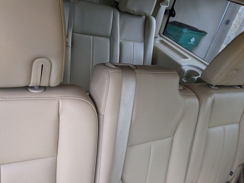 Used 2016 Ford Expedition Limited w/ Equipment Group 301A image 5