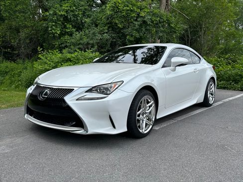 Used 2017 Lexus RC 200t w/ Accessory Package 2 RWD image 1