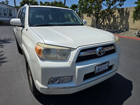 Used 2010 Toyota 4Runner SR5 RWD image 4