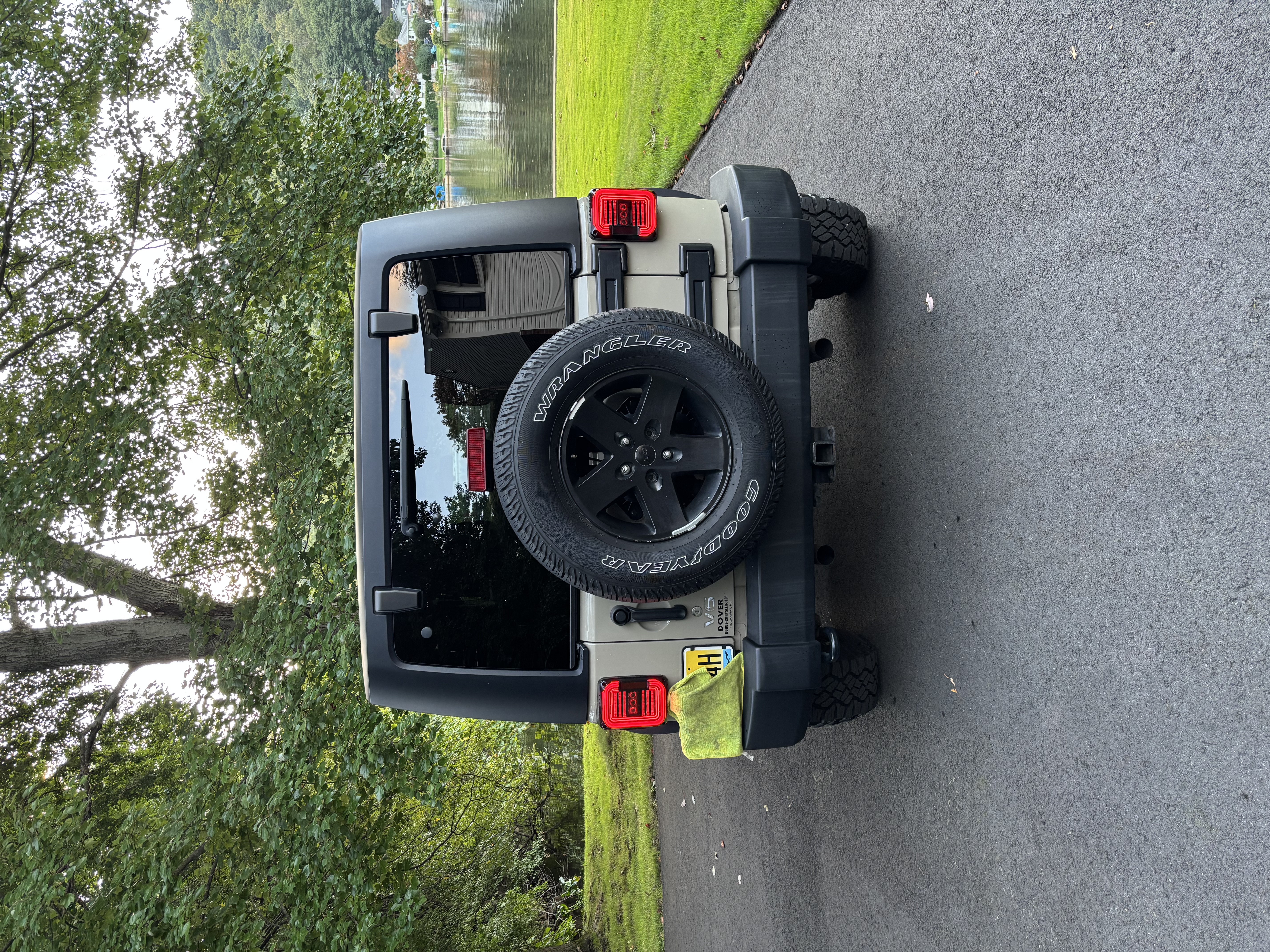 Used 2018 Jeep Wrangler Sport AWD/4WD image 11