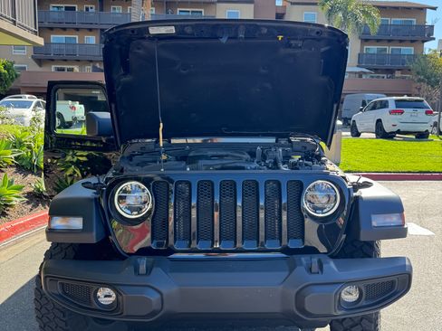Used 2021 Jeep Wrangler Unlimited Sport image 23