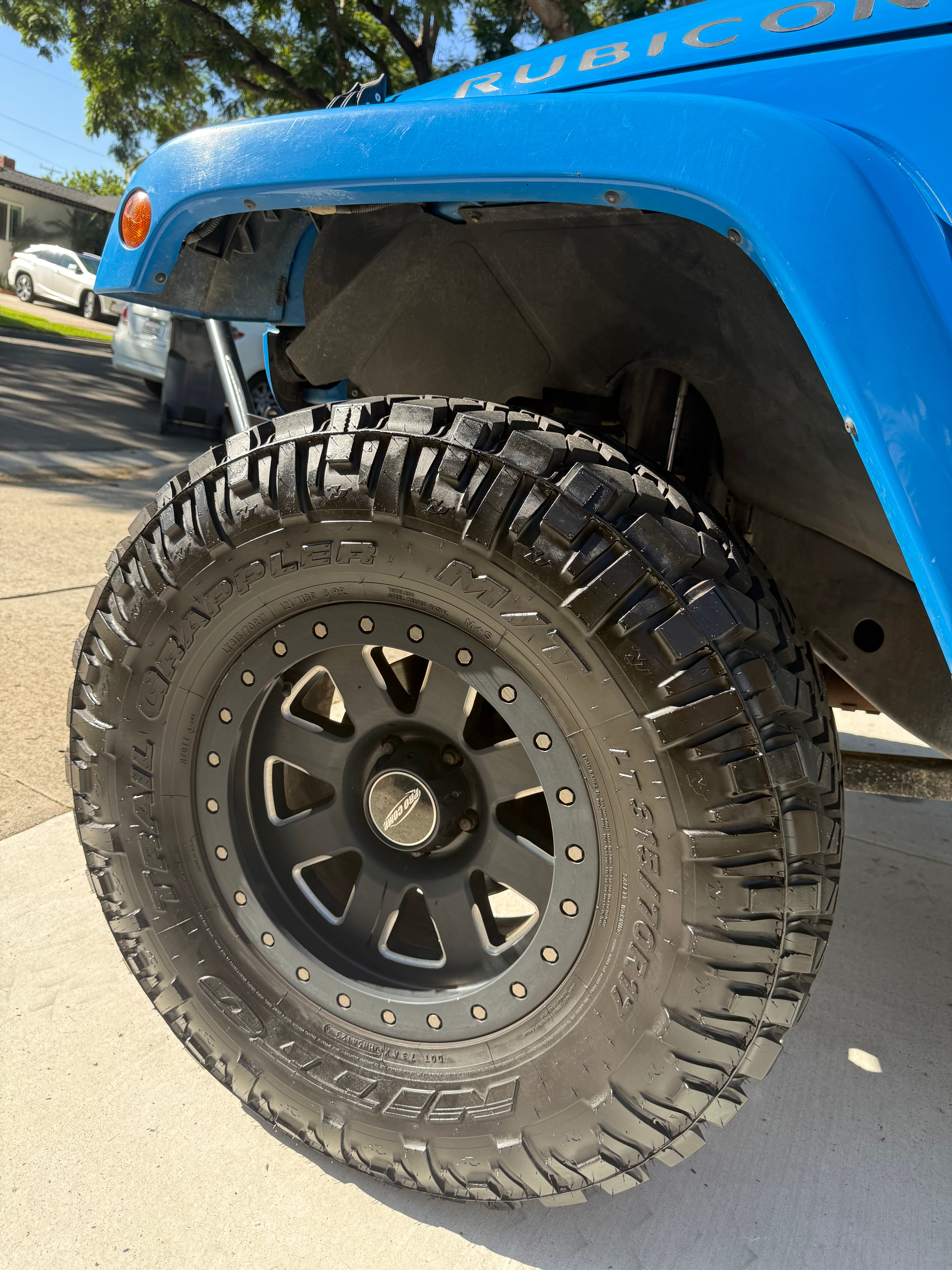 Used 2012 Jeep Wrangler Rubicon w/ PWR Convenience Group AWD/4WD image 11