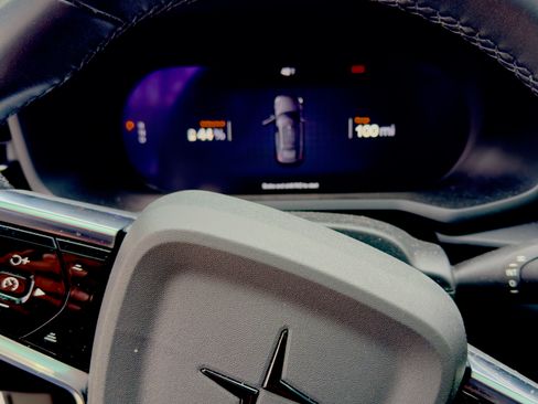 Used 2022 Polestar Polestar 2 w/ Performance Package image 18