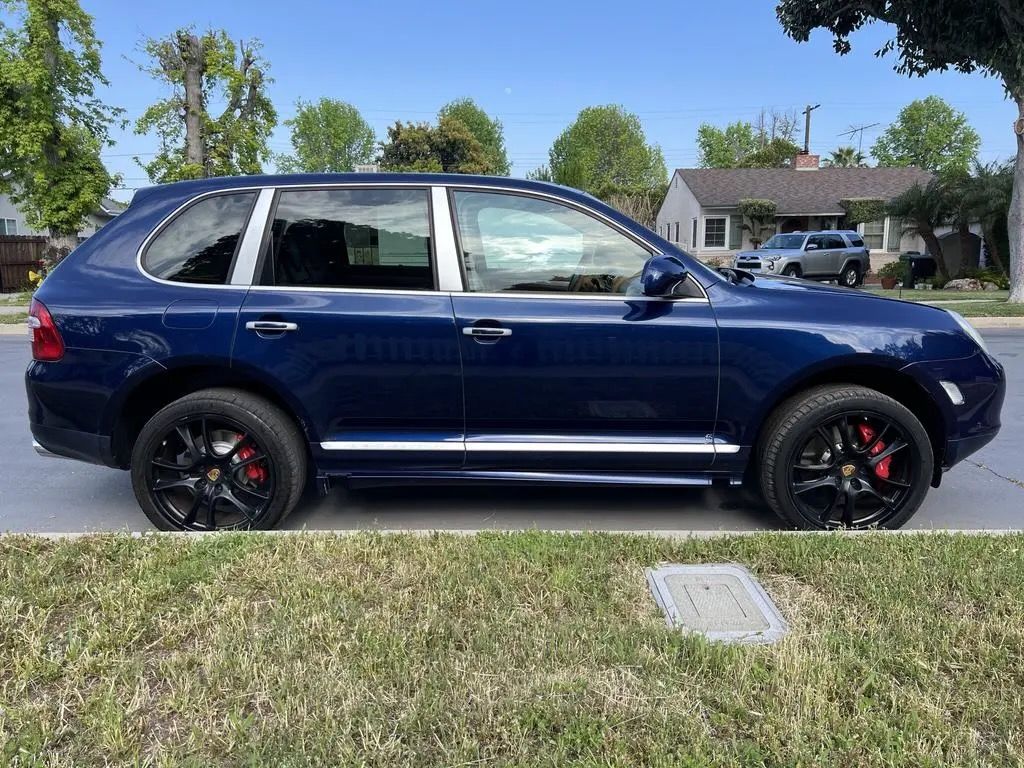 Used 2006 Porsche Cayenne Turbo S AWD/4WD image 16
