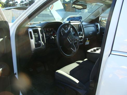 Used 2014 GMC Sierra 1500 SLE image 5