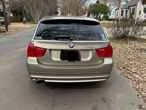 Used 2012 BMW 328i xDrive Wagon image 6