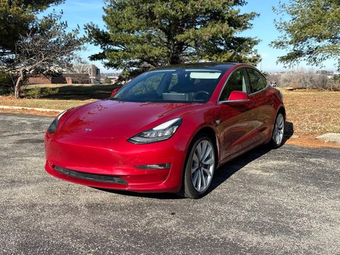 Used 2018 Tesla Model 3 Long Range image 1