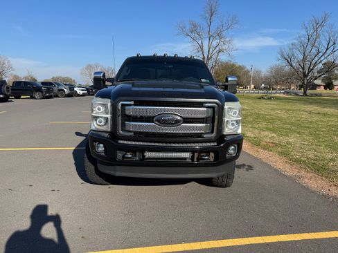 Used 2014 Ford F350 Platinum image 2